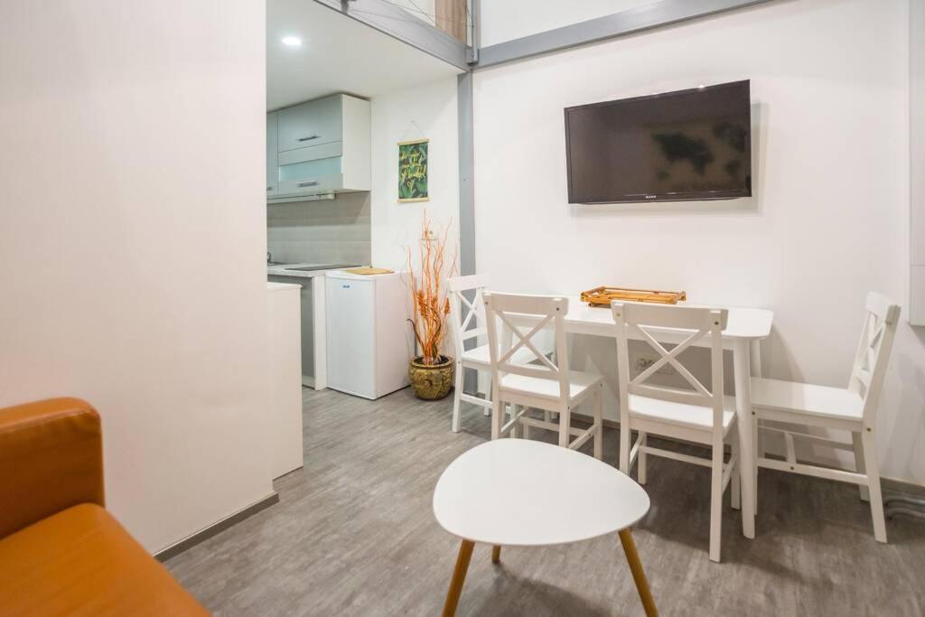 Apartma N'Poznam Tobacna Laibach Exterior foto